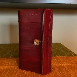 EELSKIN LEATHER RED WALLET NWOT 2 zipper compartments, 6 card holders, unused